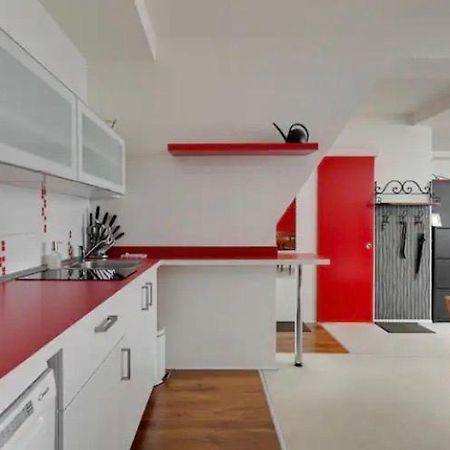 Lenka'S Cozy Red Studio + Lenka'S Cozy Gold Apartment Prague Exterior photo